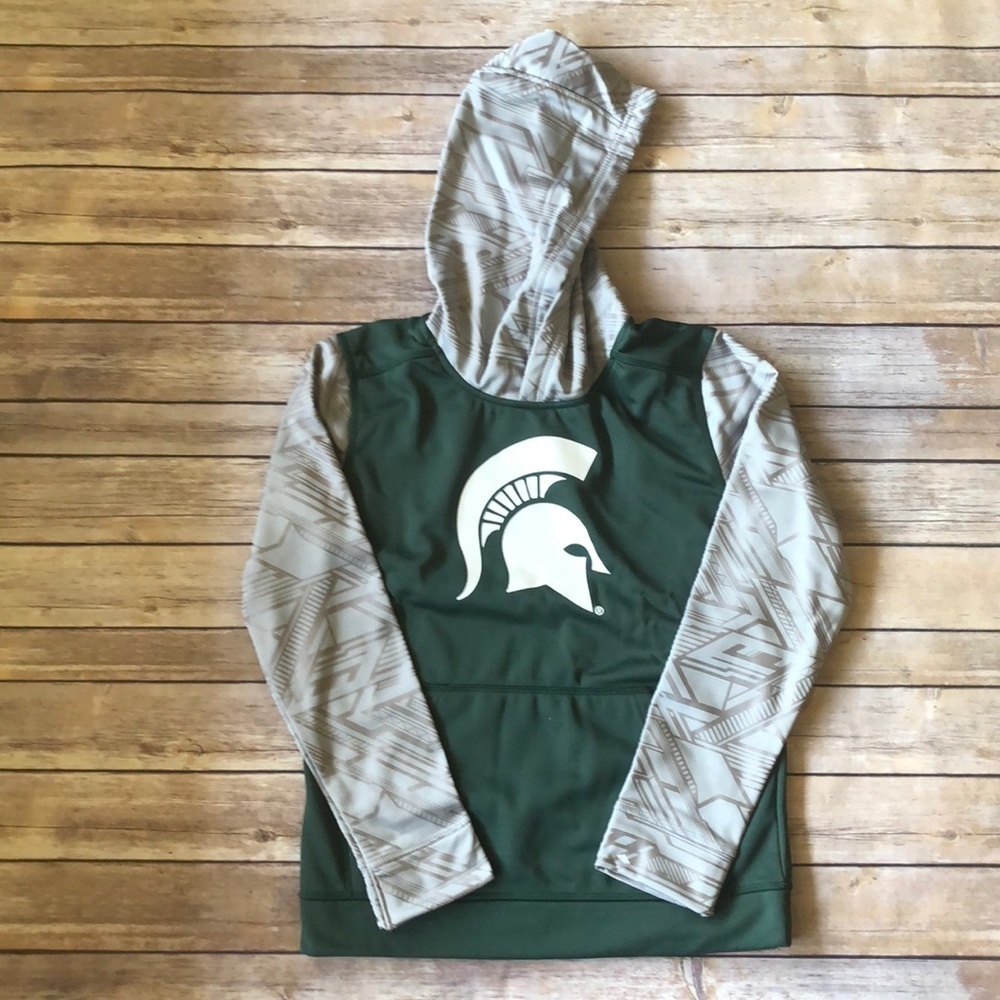 𝅺Official Michigan State pullover. NWT